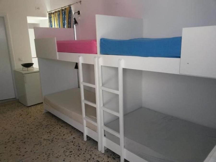 Fira Backpackers Place Екстериор снимка
